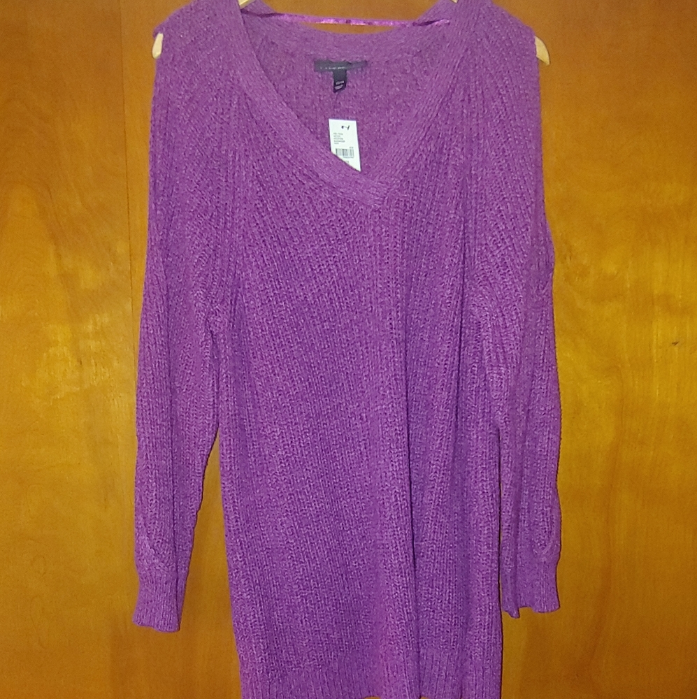 Cold Shoulder V Neck Sweater
